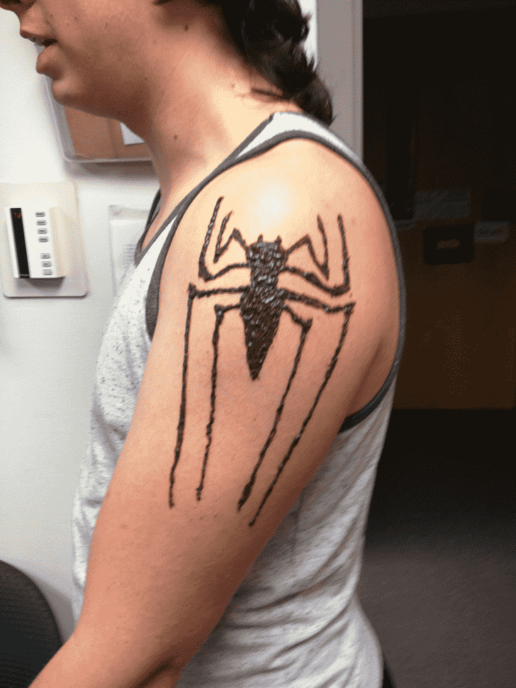 Magnificent Spider Henna design