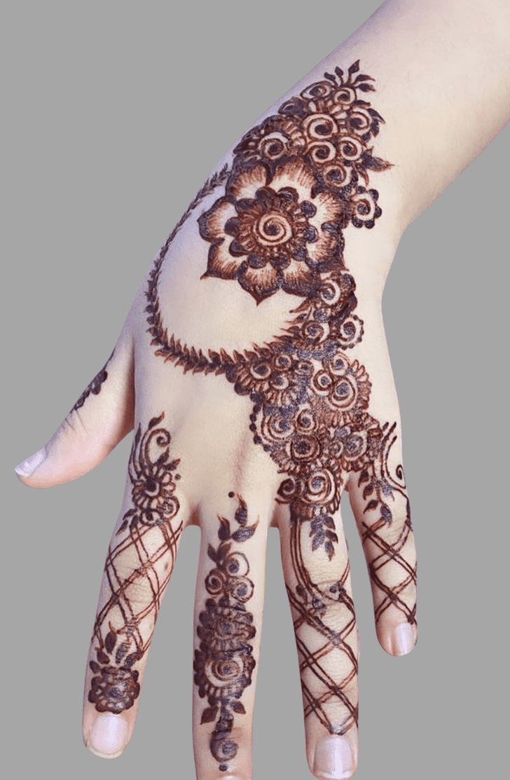 Shapely Sri Lanka Henna Design