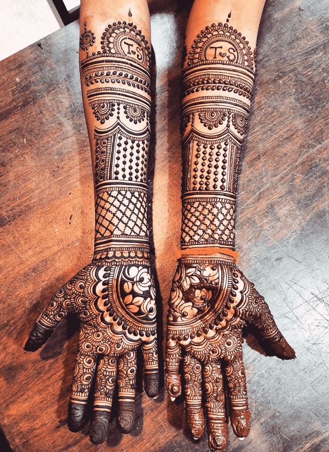 Angelic Srinagar Henna Design