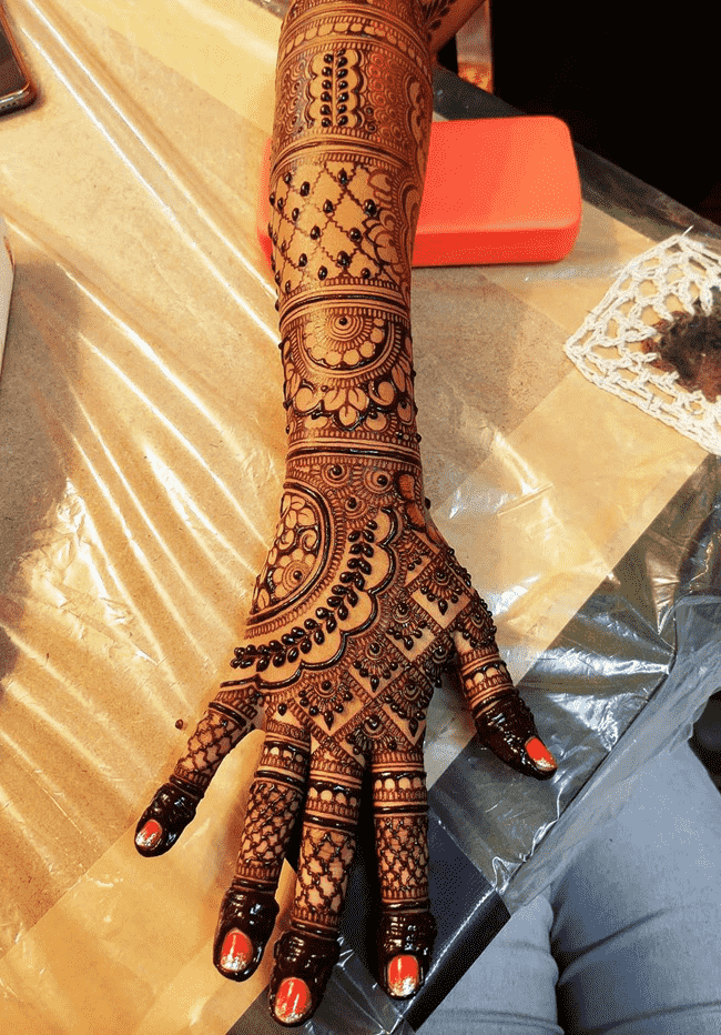Appealing Srinagar Henna Design