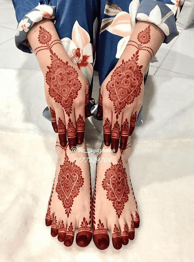 Enthralling Srinagar Henna Design