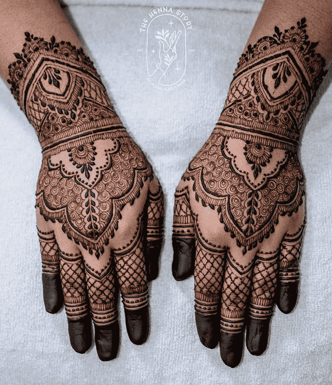 Graceful Srinagar Henna Design