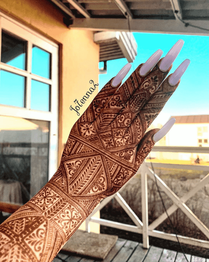 Captivating Stunning Henna design