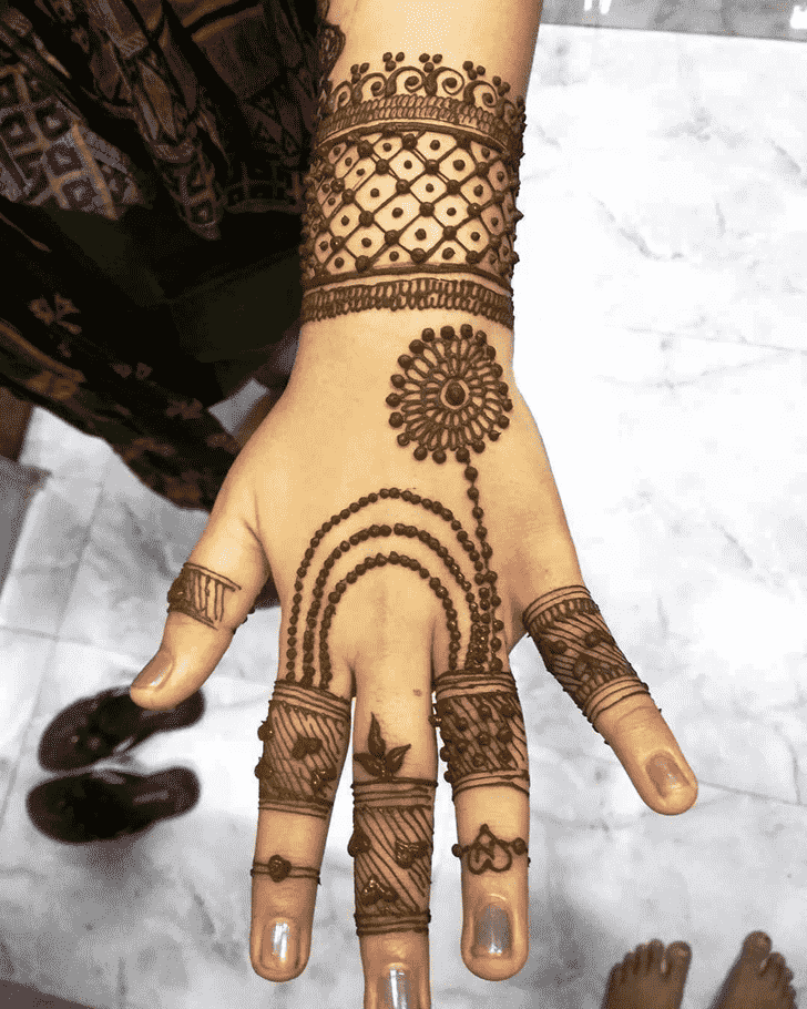 Enthralling Stunning Henna design