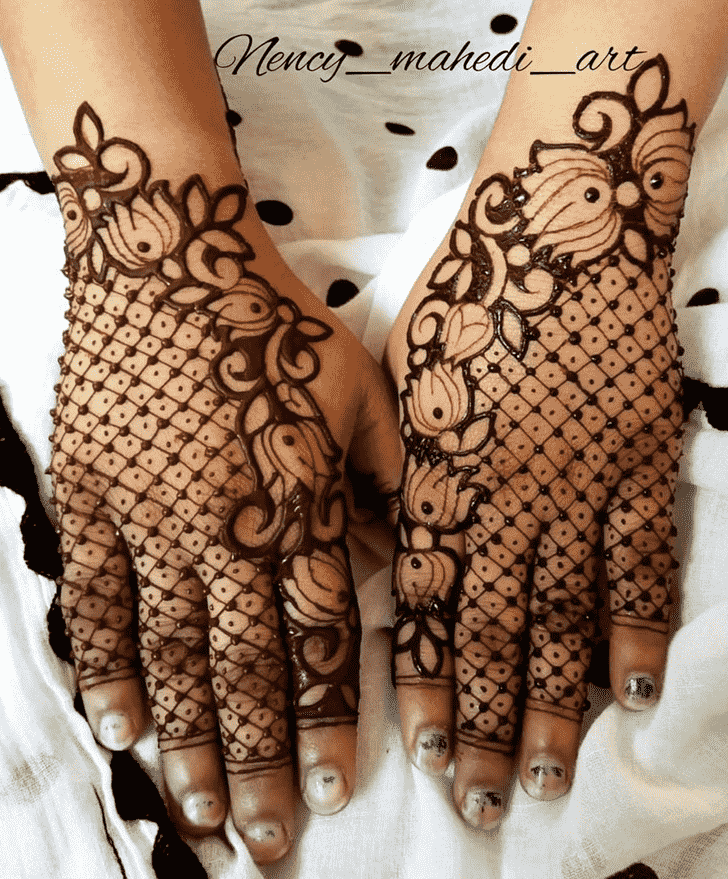 Fascinating Stunning Henna design