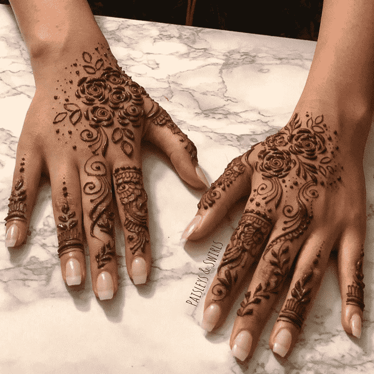 Fine Stunning Henna design