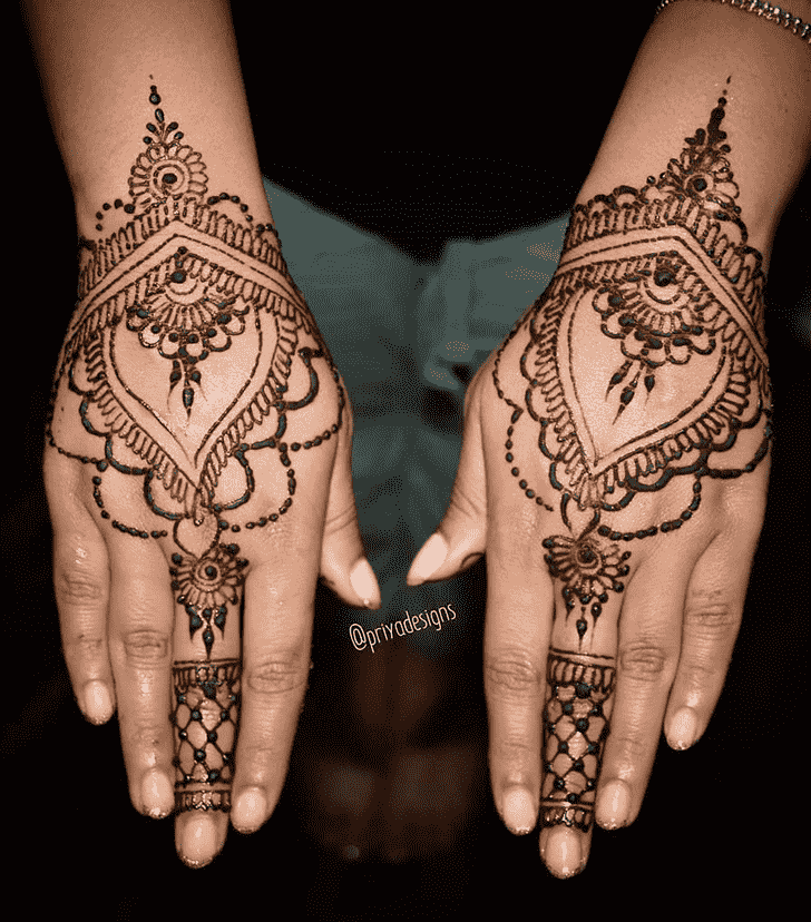 Good Looking Stunning Henna design