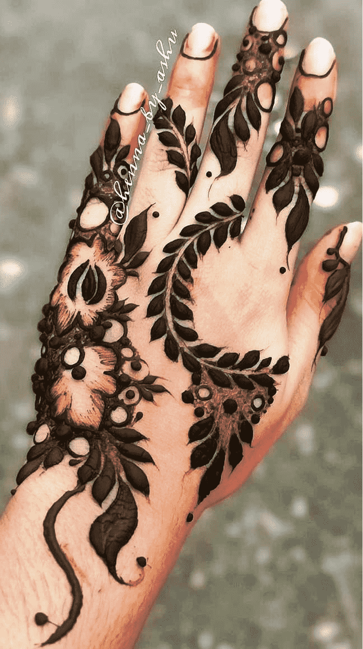 Classy Stylish Henna Design