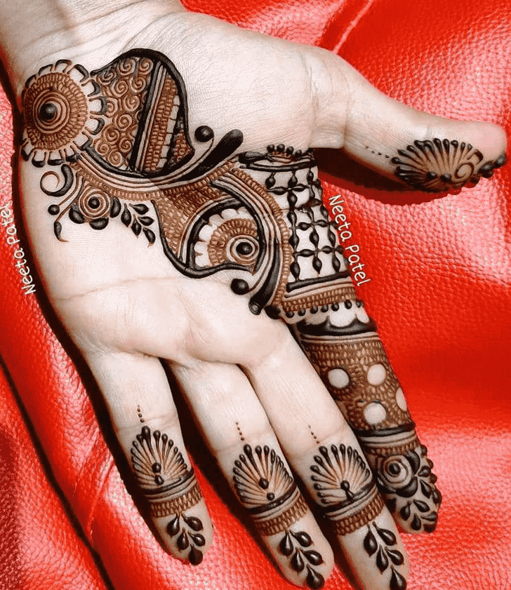 Excellent Stylish Henna Design