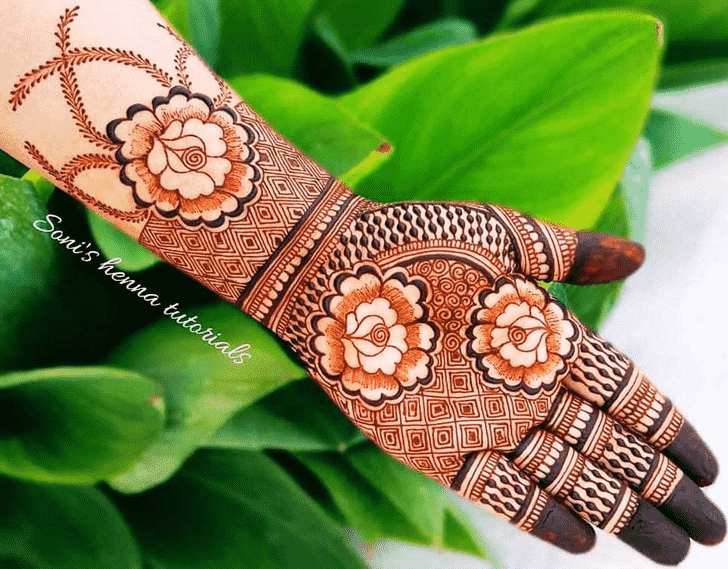 Awesome Stylish Henna Design