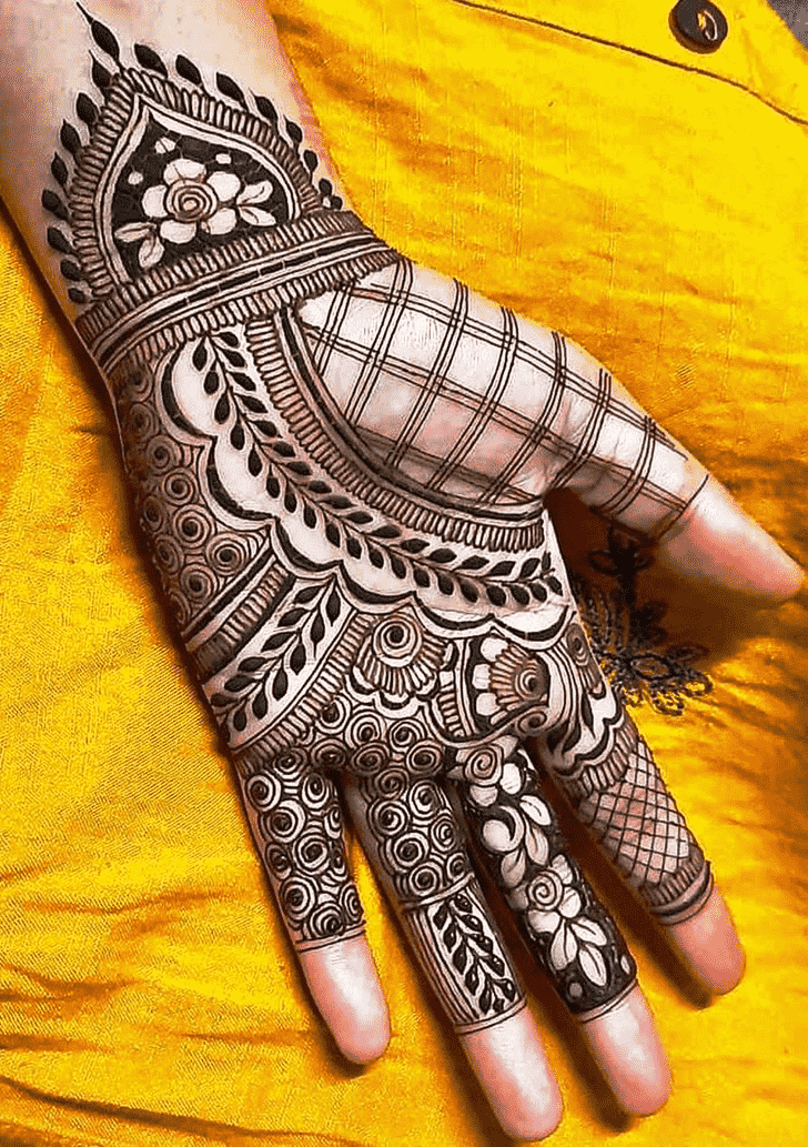 Marvelous Stylish Henna Design