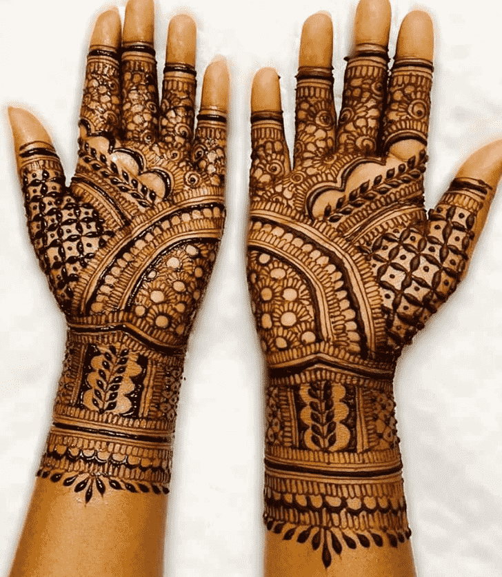 Pretty Stylish Henna Design