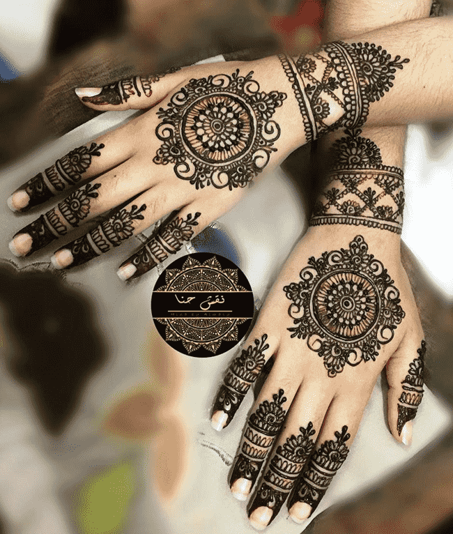 Nice Sukkur Henna Design