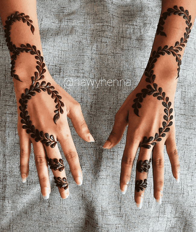 Refined Sukkur Henna Design