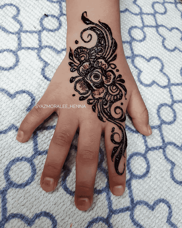 Comely Surat Henna Design