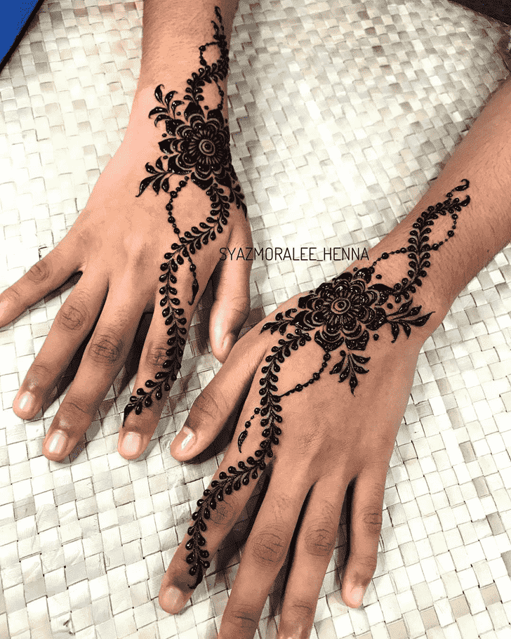 Exquisite Surat Henna Design