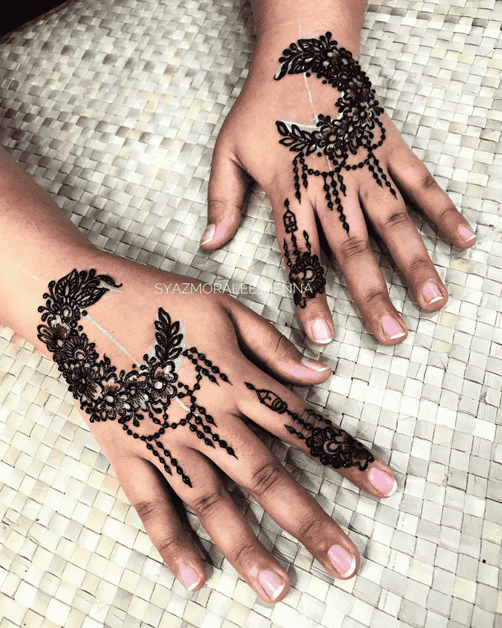 Mesmeric Surat Henna Design