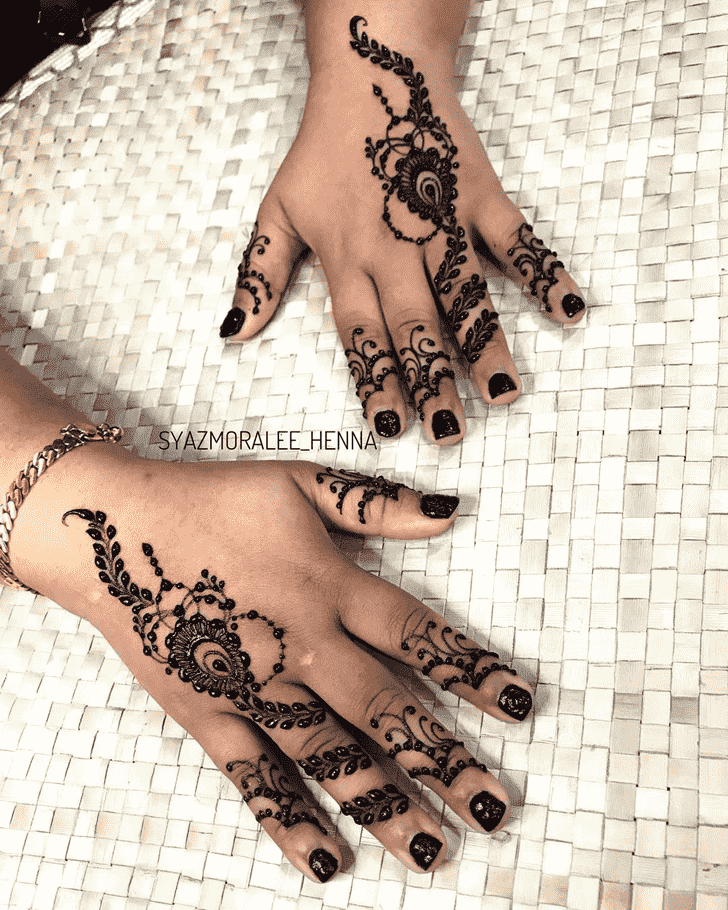 Pretty Surat Henna Design