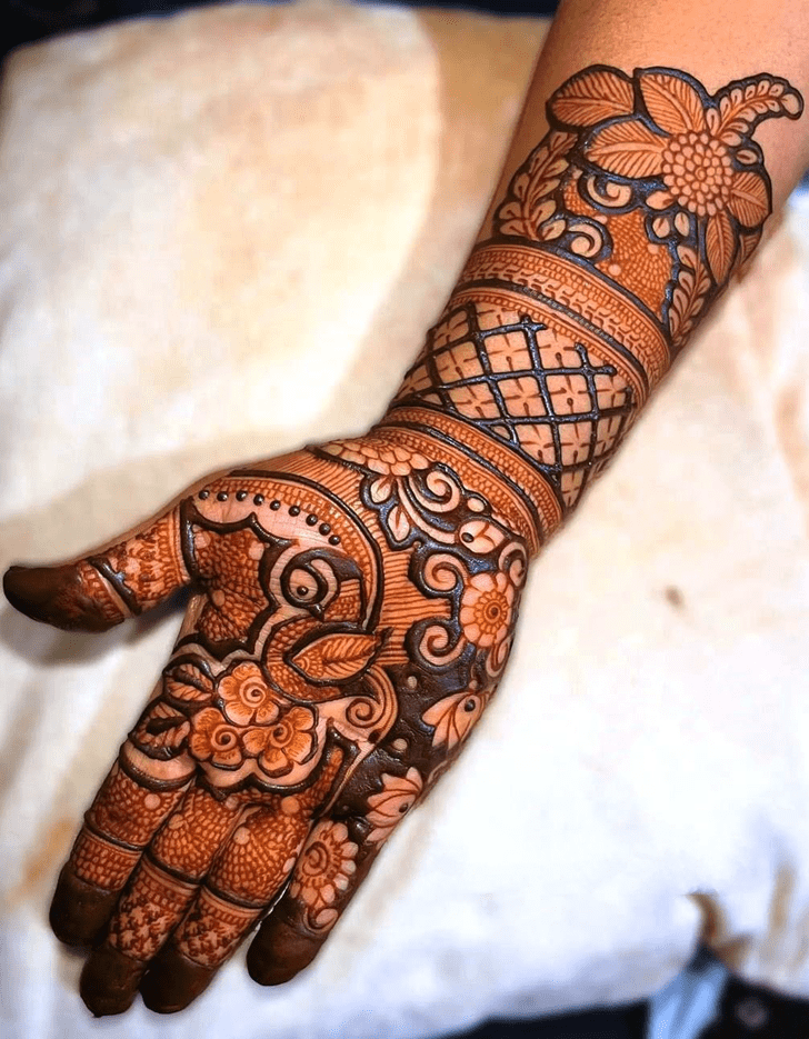 Arm Sweden Henna Design
