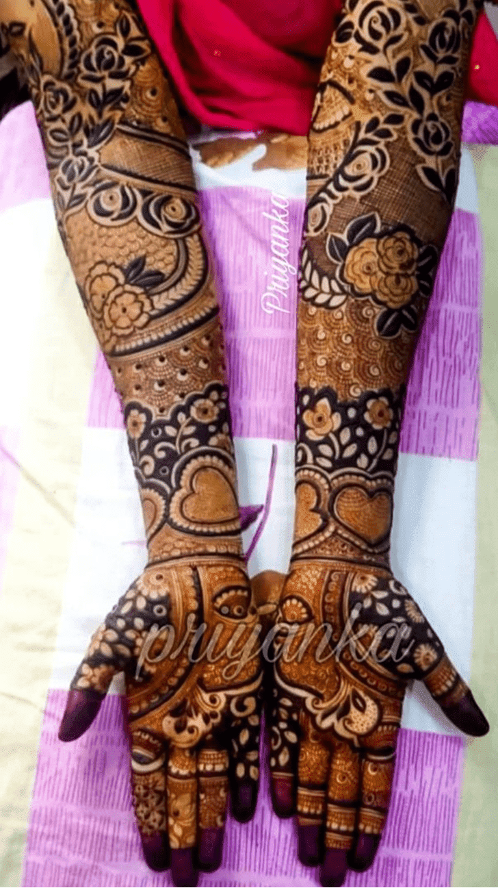 Gorgeous Teej Henna Design on Palm