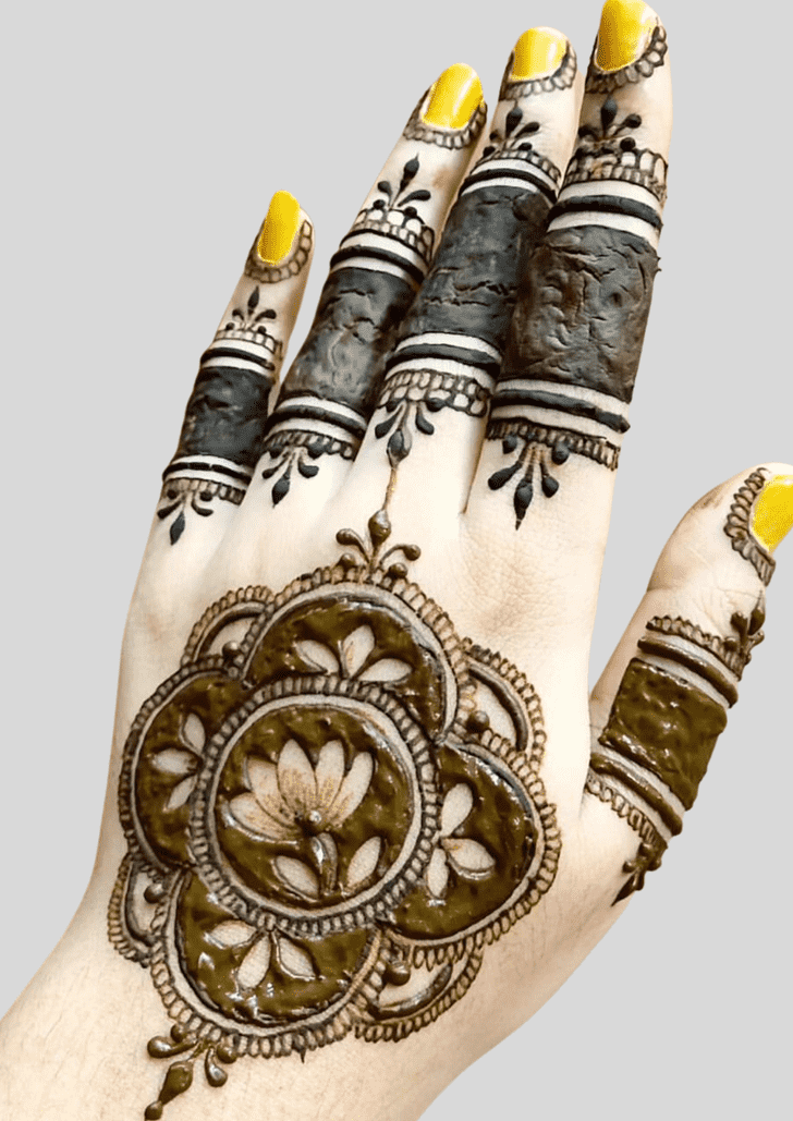 Captivating Teej Special Henna Design