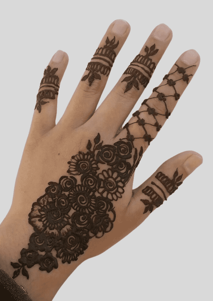 Enticing Teej Special Henna Design
