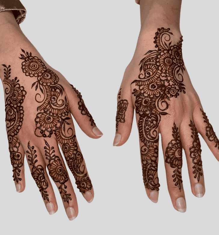 Magnetic Teej Special Henna Design