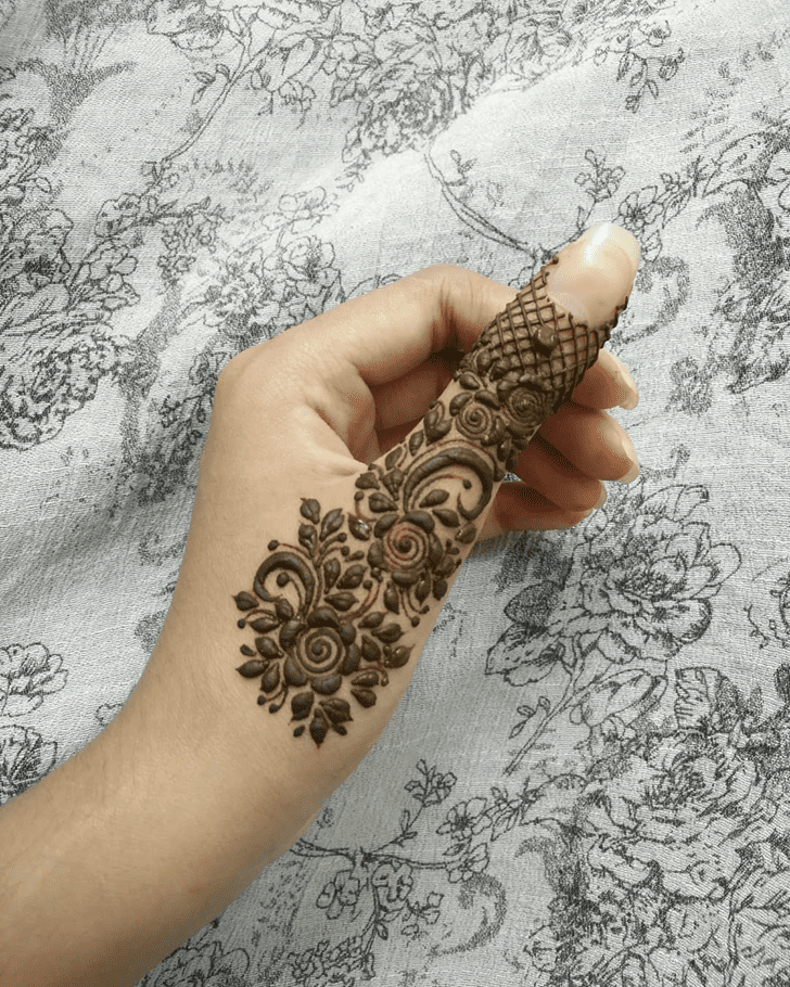 Excellent Thumb Henna Design