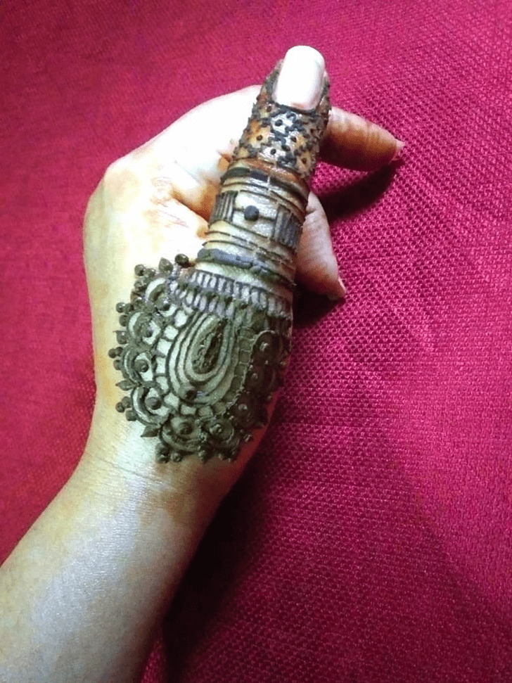 Super Thumb Henna Design