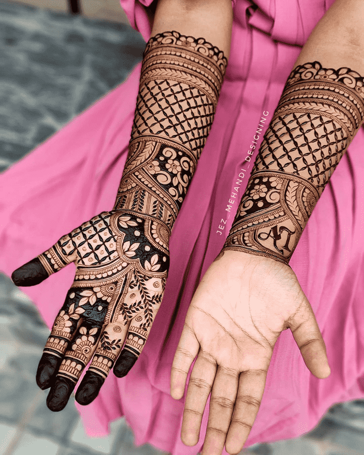 Refined Tiruchirappalli Henna Design
