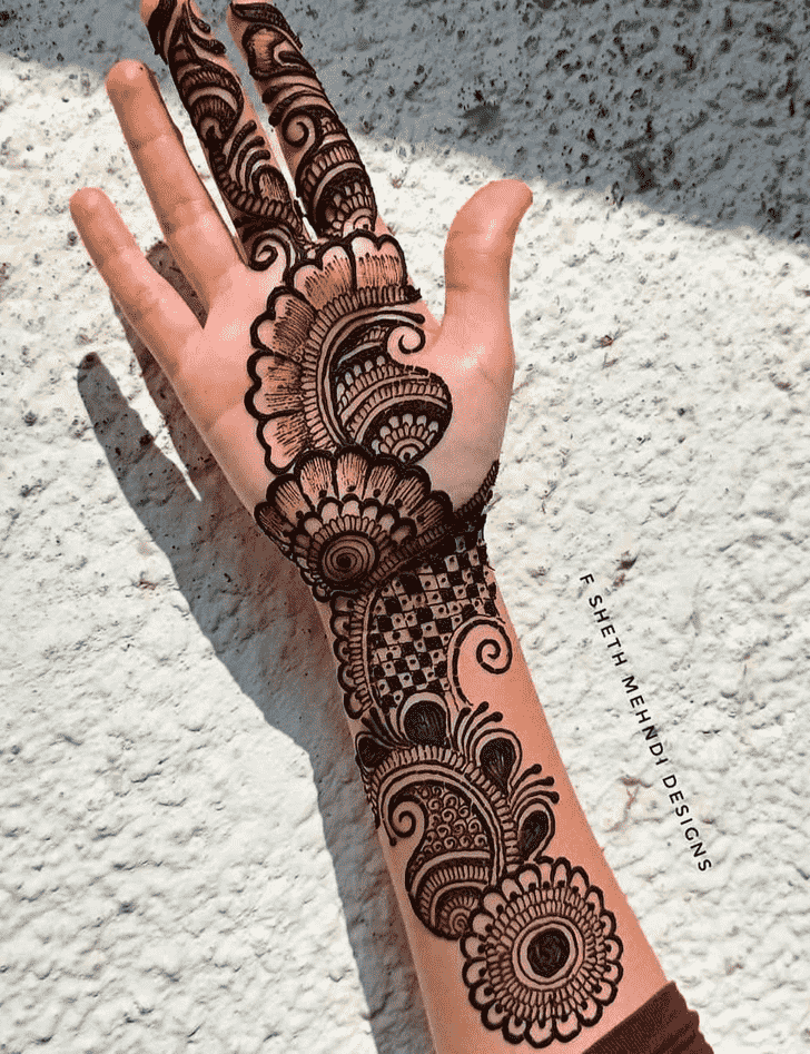 Mesmeric Toronto Henna Design