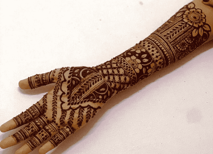 Alluring Traditional Full Arm Henna Design