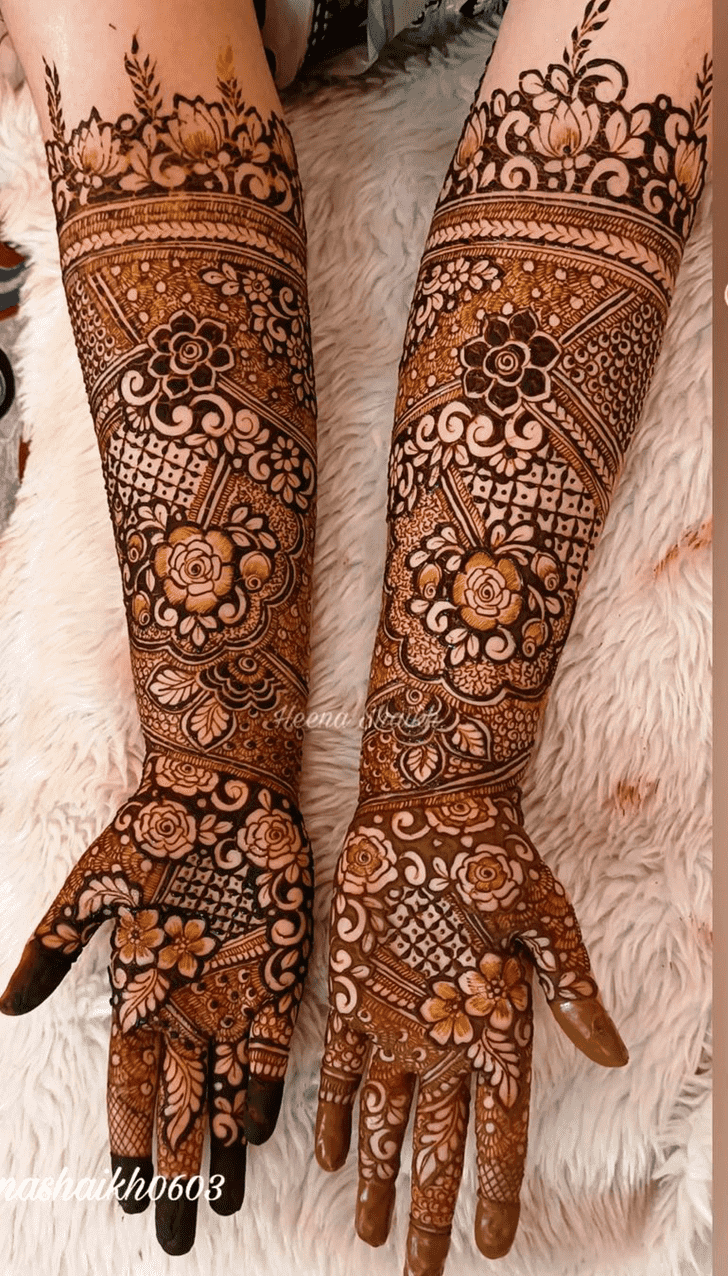 Beauteous Traditional Full Arm Henna Design