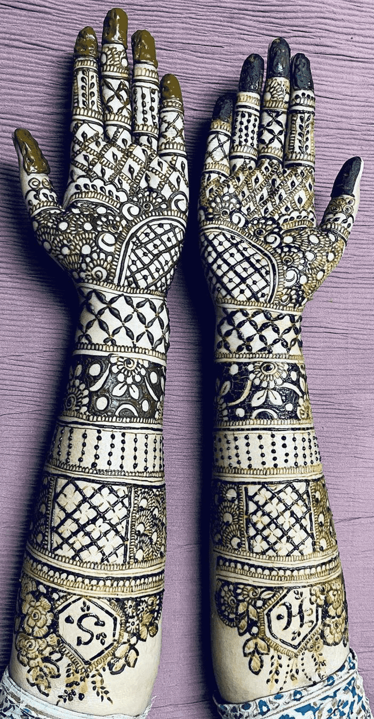 Wonderful Traditional Full Arm Mehndi Design