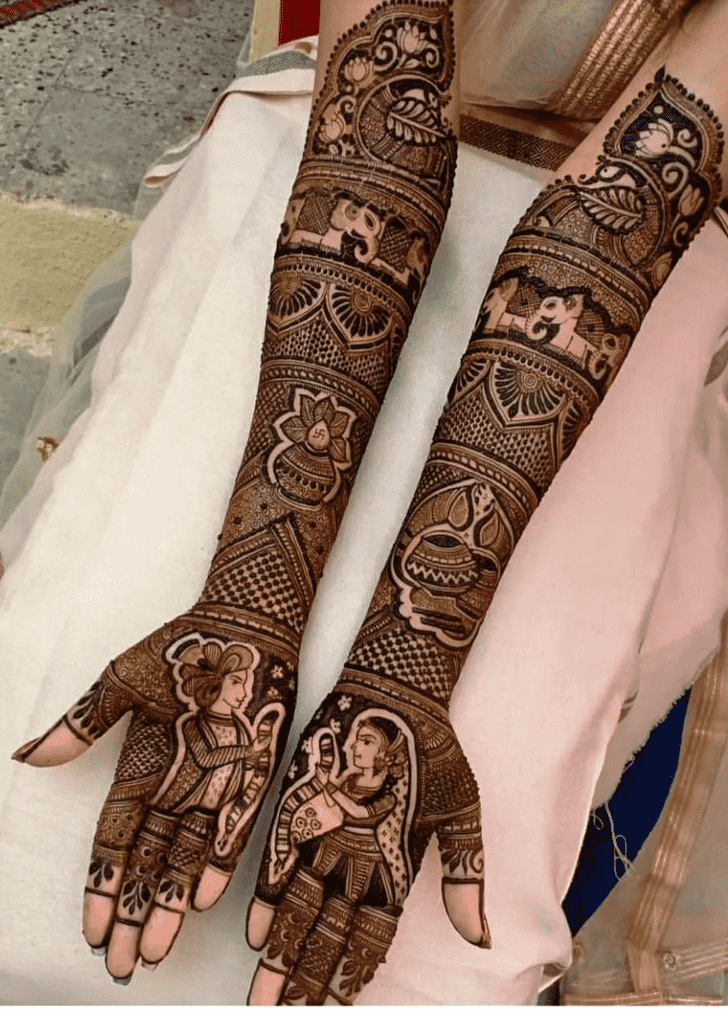 Elegant Traditional Mehndi Design