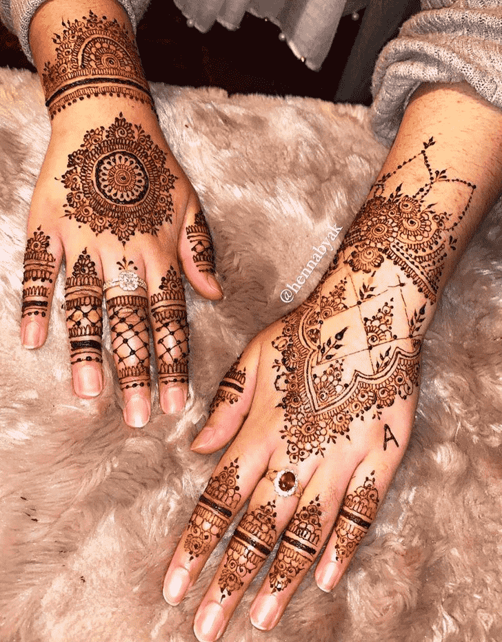 Delicate Trivandrum Henna Design