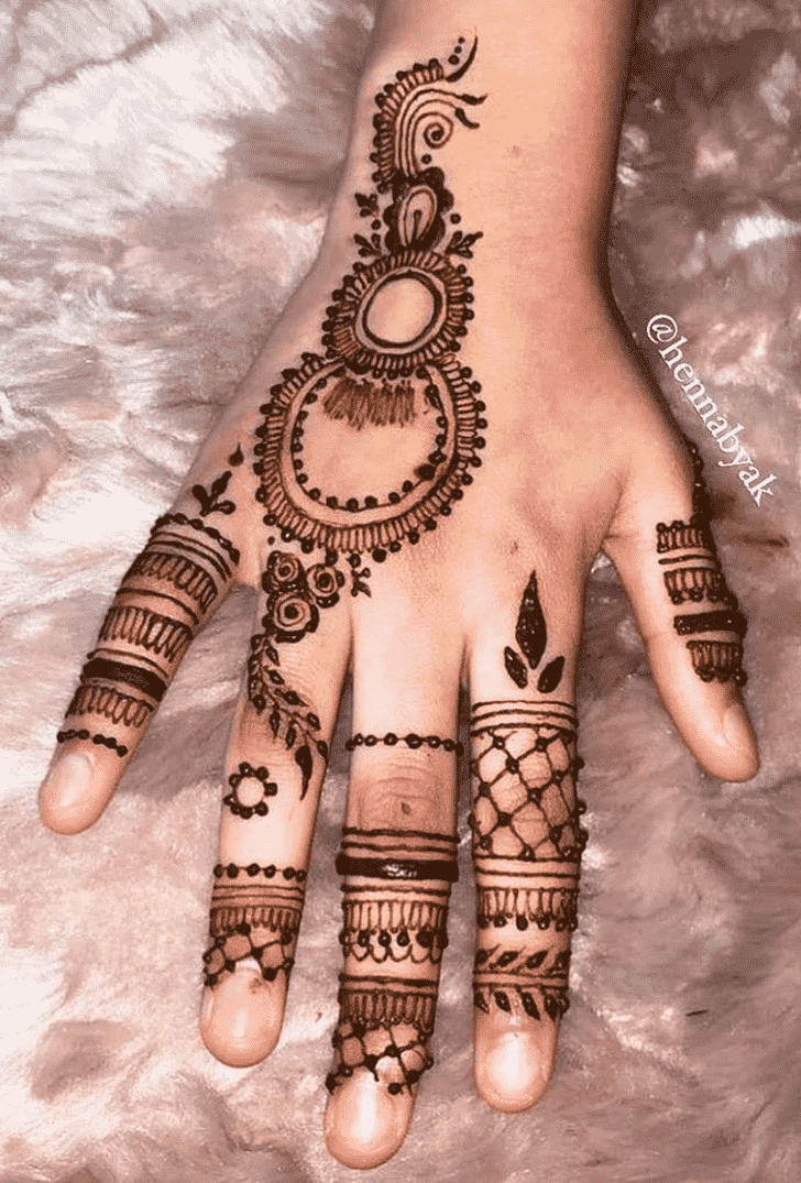 Elegant Trivandrum Henna Design