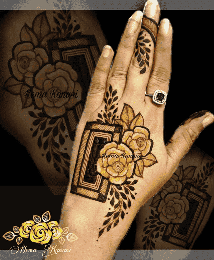 Shapely Trivandrum Henna Design