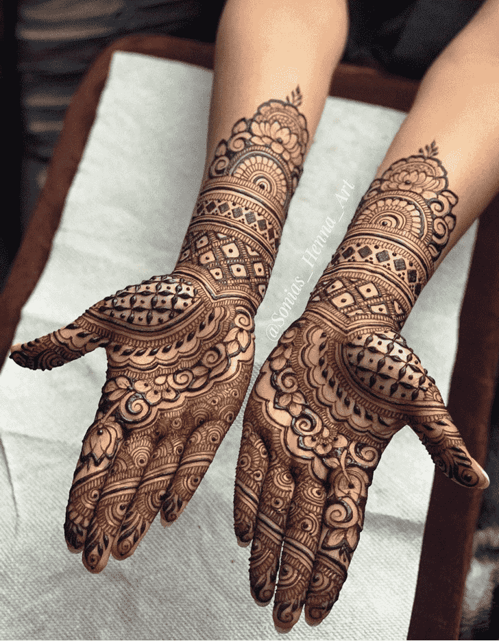 Gorgeous Turkish Henna design