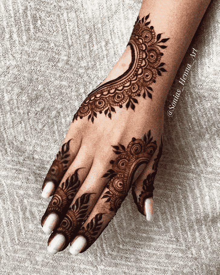 Inviting Turkish Henna design