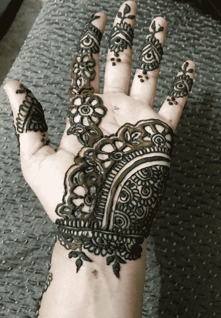 Alluring Udaipur Henna Design