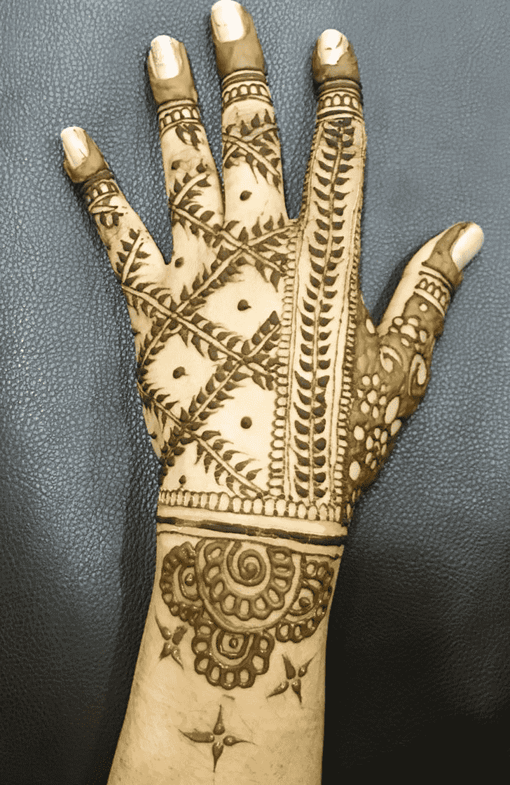 Appealing Udaipur Henna Design
