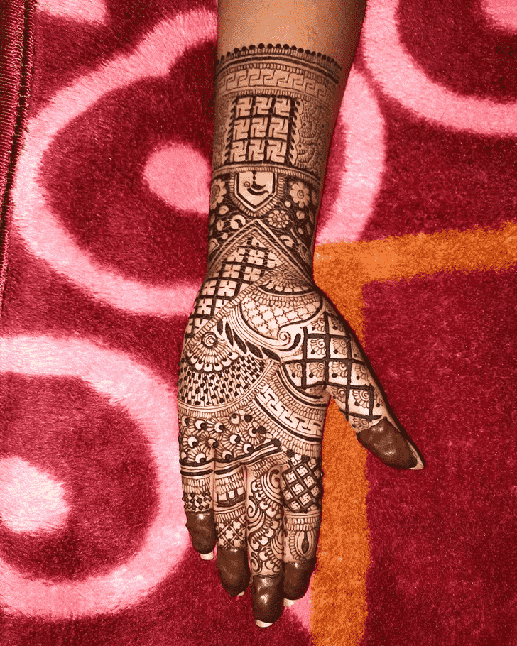Graceful Unique Henna Design