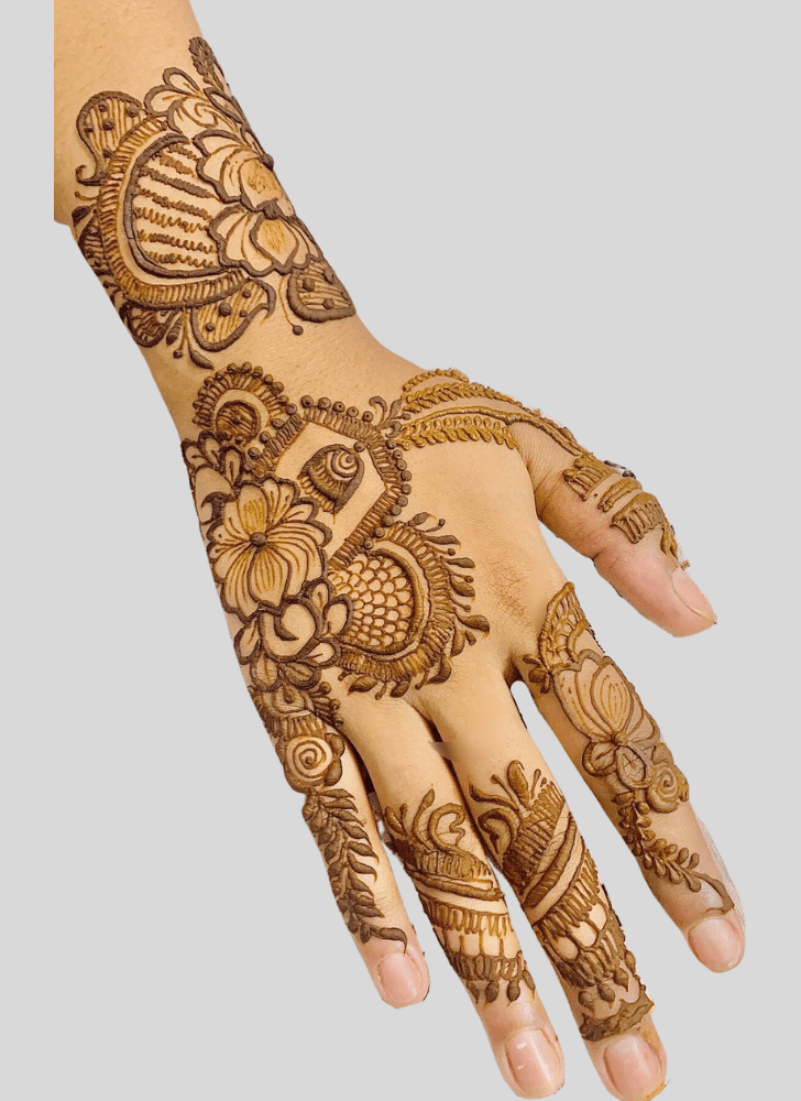 Shapely United Arab Emirates Henna Design