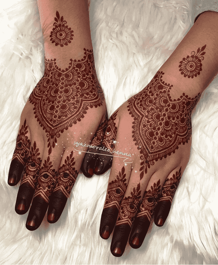 Graceful United Kingdom Henna Design
