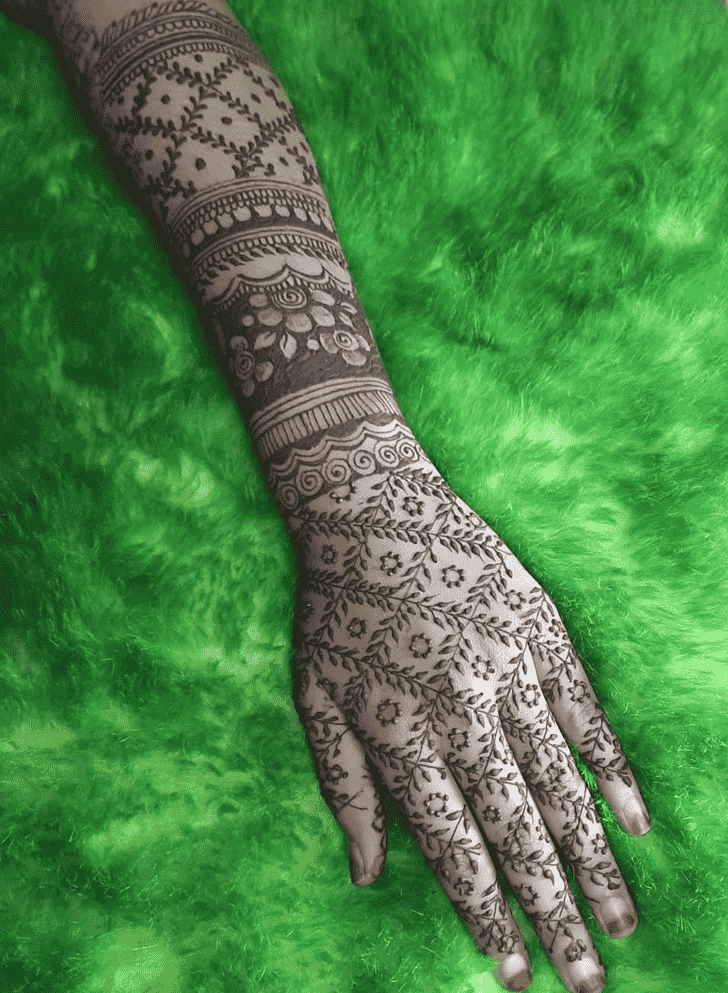 Arm Vadodara Henna Design