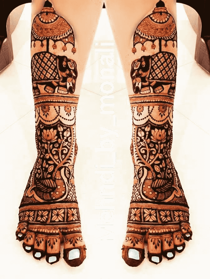 Fair Varanasi Henna Design