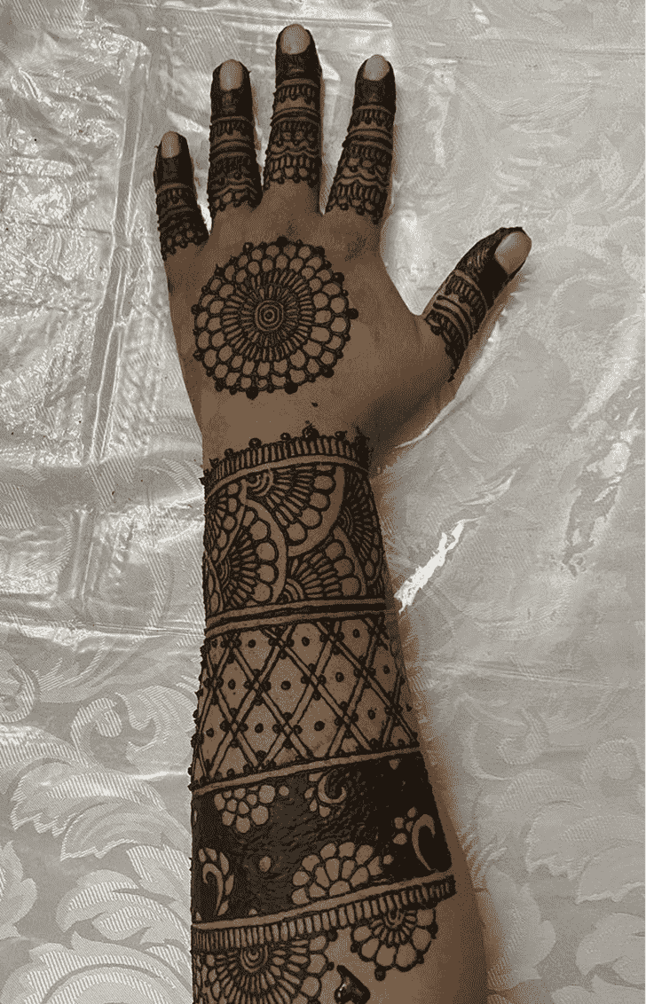 Graceful Vijaya Ekadashi Henna Design