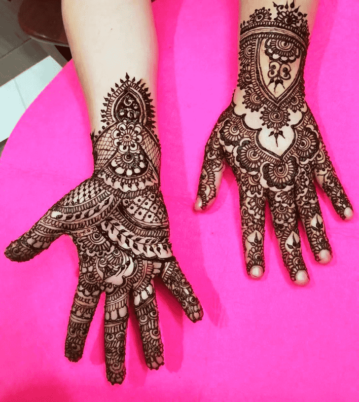 Fascinating Visakhapatnam Henna Design