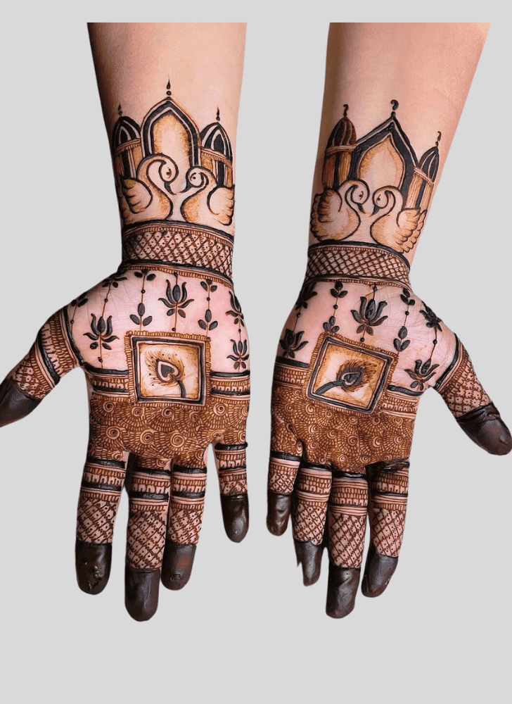 Pretty Vrindavan Henna Design
